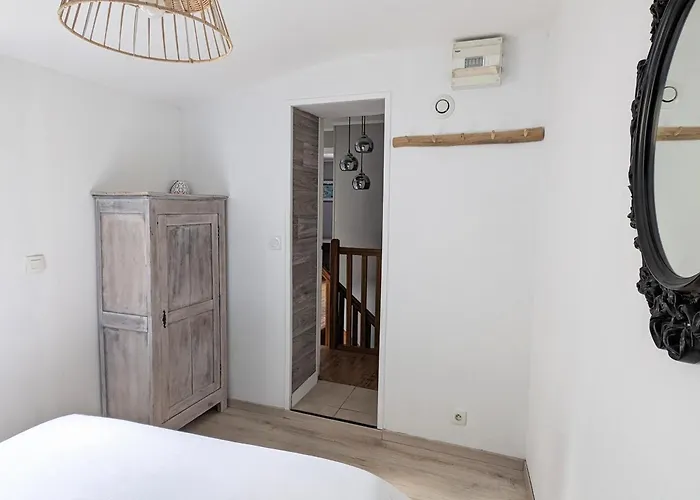Agreable Maison Renovee En Hyper Centre Avec Patio