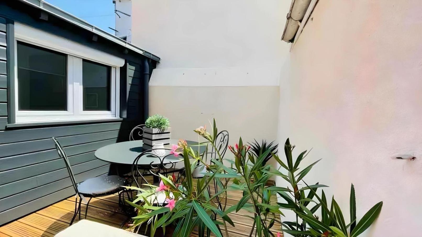 Agreable Maison Renovee En Hyper Centre Avec Patio
