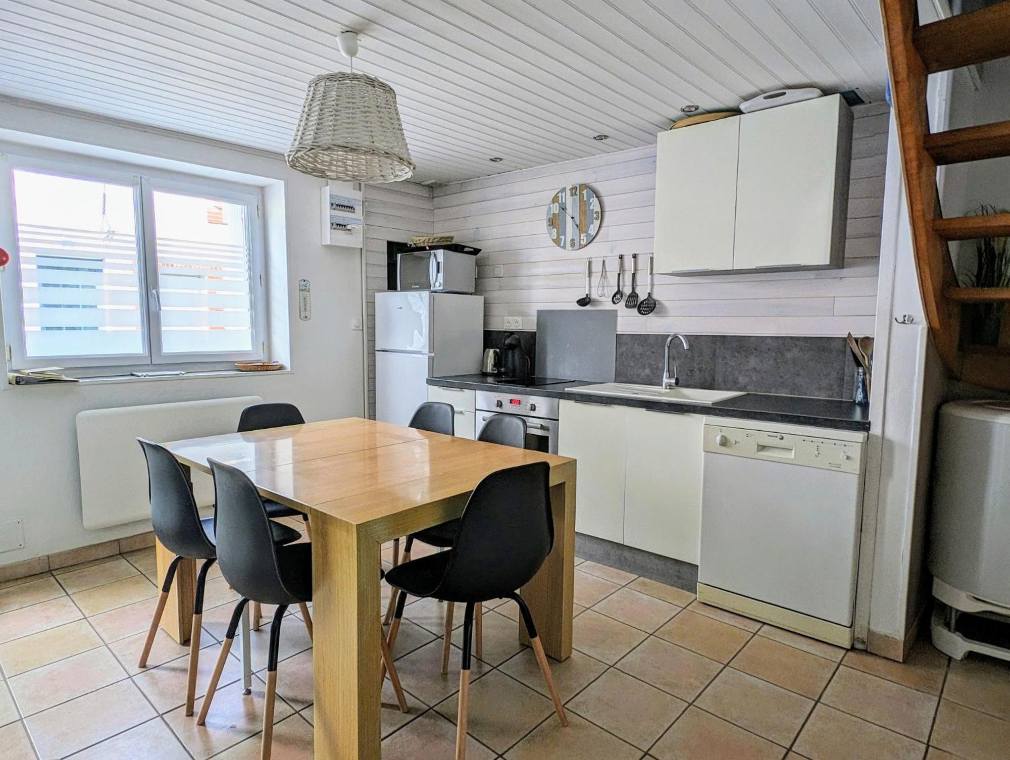 Vakantiehuis Agreable Maison Renovee En Hyper Centre Avec Patio Pornic